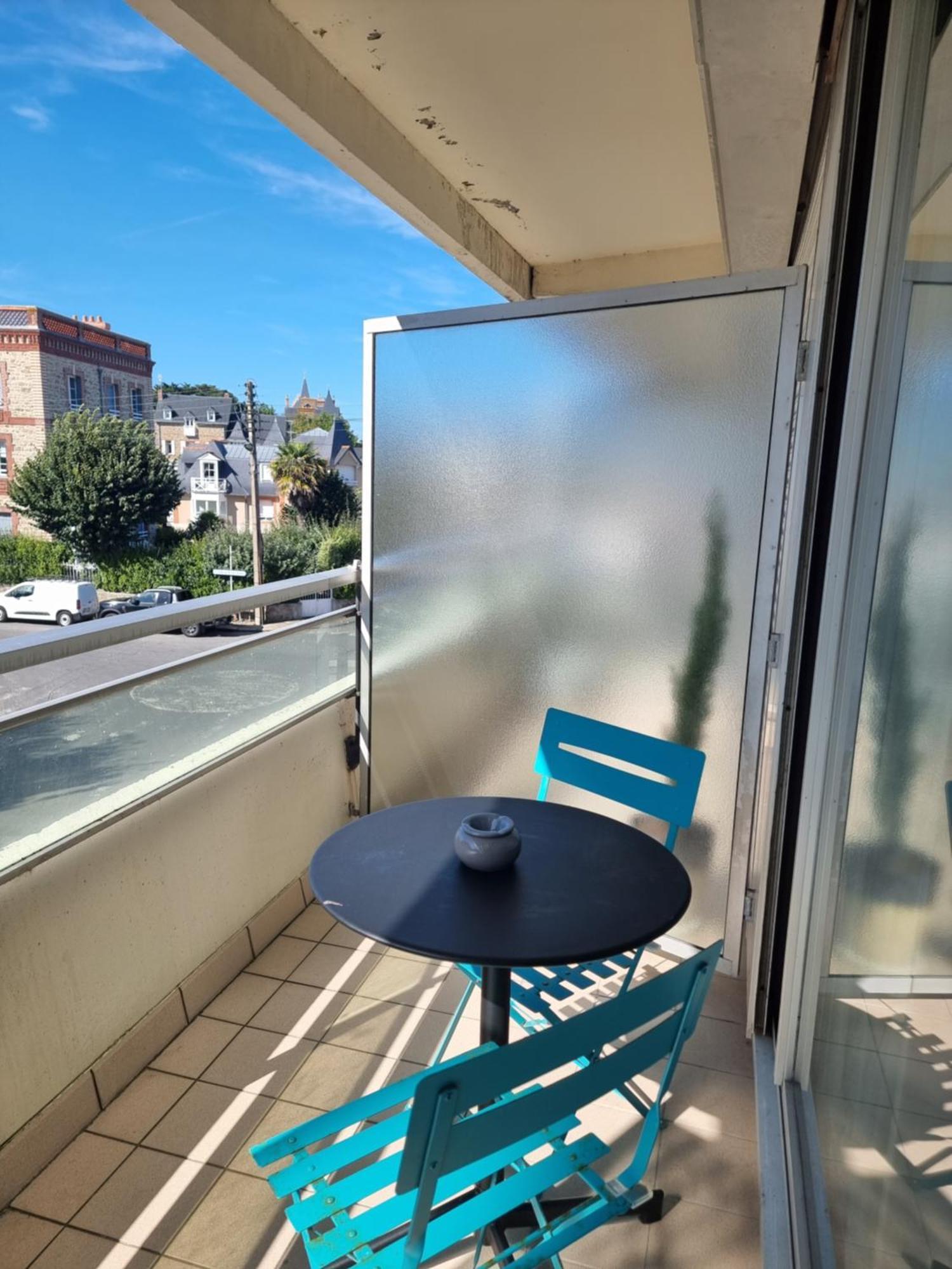 Studio, Balcon Et Acces Direct Page Dinard Eksteriør bilde